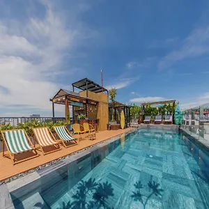 Seahorse Signature By Haviland Da Nang