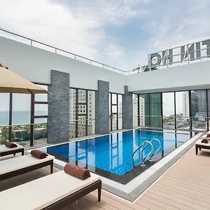 Martin Ho Danang & Da Nang